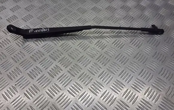 Renault Modus Front wiper blade arm 8200360824A