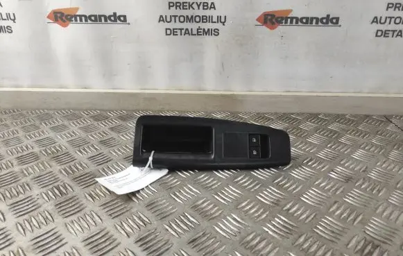 Volkswagen Polo Electric window control switch 6Q1867171E 114738