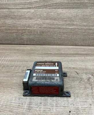 Audi A4 S4 B5 8D Airbag control unit/module 8A0959655B 0285001037