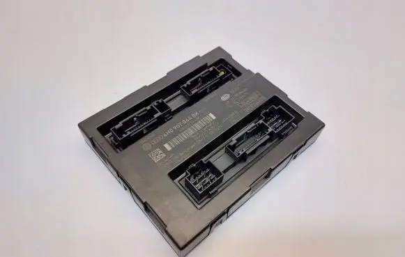 Volkswagen Touareg II Comfort/convenience module 4H0907064BK