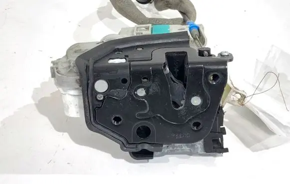 Audi A3 S3 8V Front door lock 8X1837015C