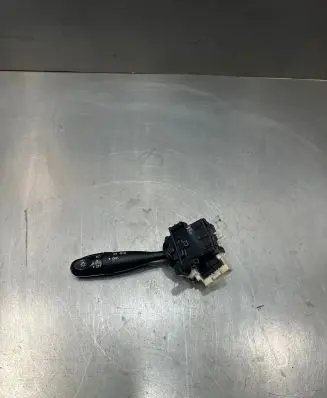 Suzuki Swift I Indicator stalk 173744