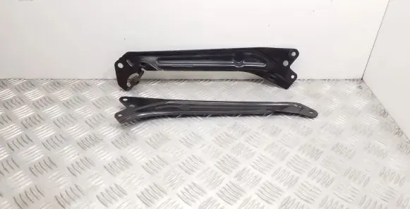 Skoda Yeti (5L) Radiator support slam panel bracket 5L0805931 5L0805932