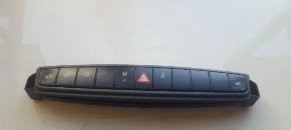 Hazard light switch