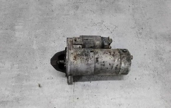 Opel Zafira B Starter motor 55353857