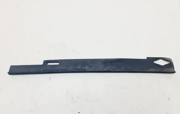Volkswagen Touareg I Other engine bay part 7L0820131
