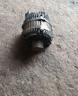 Renault Megane III Generator/alternator 8200960533 A004TJ0582ZE
