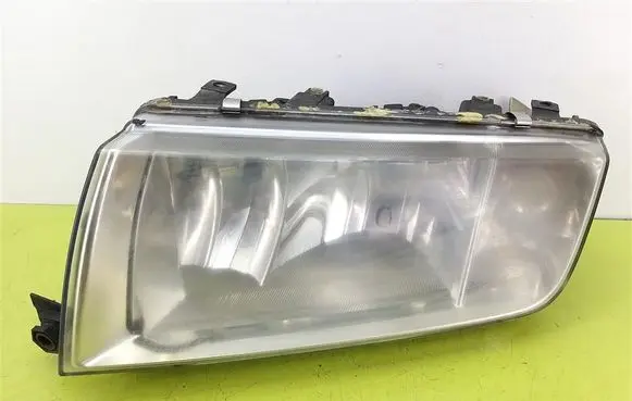 Skoda Fabia Mk1 (6Y) Headlight/headlamp