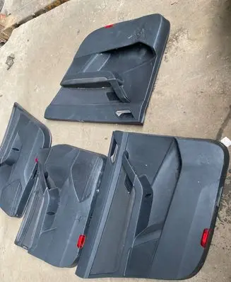 Volkswagen Touran III Front door card panel trim