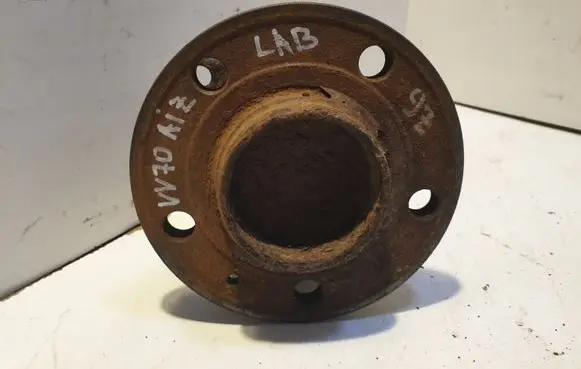 Volvo V70 Rear wheel hub