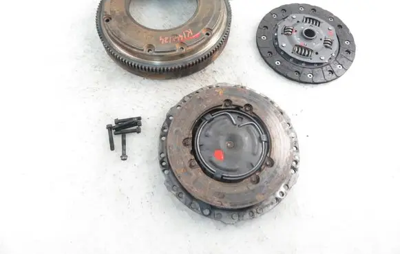 Volkswagen Golf IV Flywheel 320028610 027106273D 120018110
