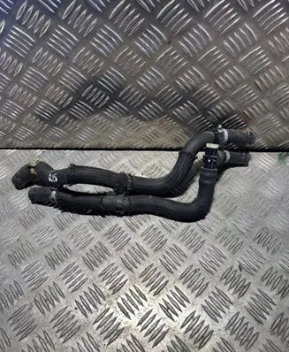 Engine coolant pipe/hose