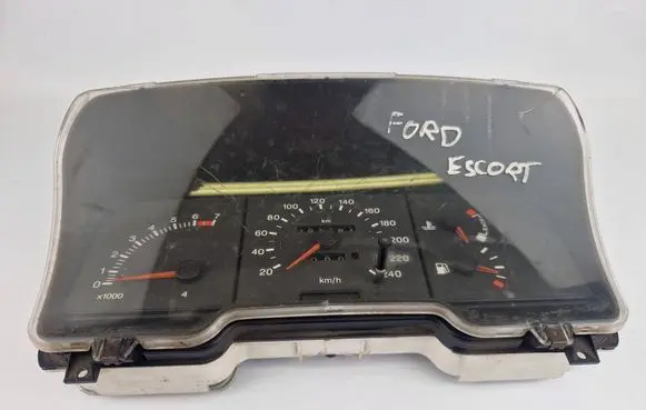 Ford Escort Speedometer (instrument cluster) 88GB10848AA 90GB10849DA