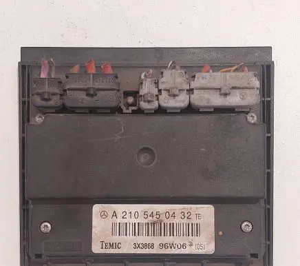 Mercedes-Benz E W210 Other control units/modules A2105450432 3X3868 96W06