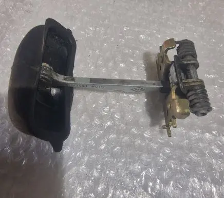 Renault Espace - Grand espace IV Rear door check strap stopper 070661