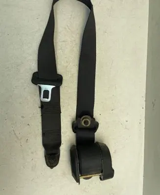 Rear seatbelt