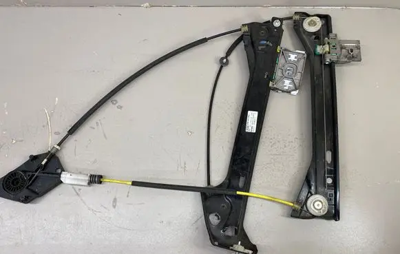 Audi TT TTS RS Mk3 8S Front window lifting mechanism without motor 8S0837462 1021C16079108