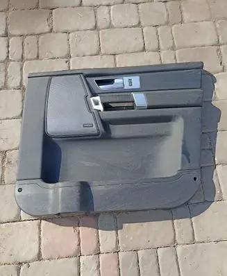 Land Rover Discovery 4 - LR4 Front door card panel trim AH2220962ACW