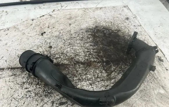Dacia Logan Pick-Up Intercooler hose/pipe 165769779R