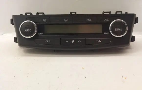 Toyota Avensis T270 Climate control unit 5590005390