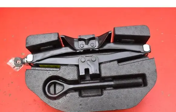 Hyundai Genesis Lift Jack 