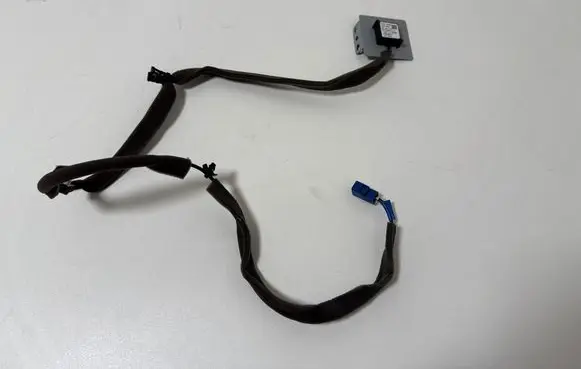 Nissan X-Trail T32 Aerial GPS antenna 259754BA0A R169262 32RL8R587