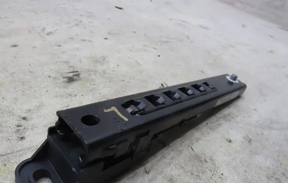 Jaguar XJ X351 Seat belt adjustment rail 33014247