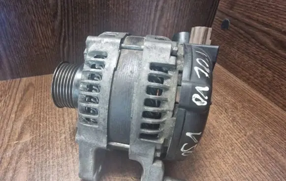 Volvo S40 Generator/alternator 30659389 31285595