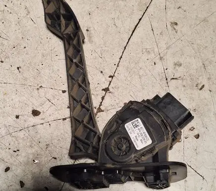 Ford Transit Accelerator throttle pedal 6C119F836CD C95YE04 21102011