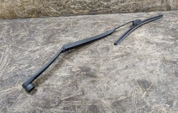 KIA Magentis Front wiper blade arm