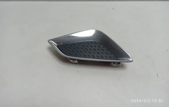 Front bumper lower grill