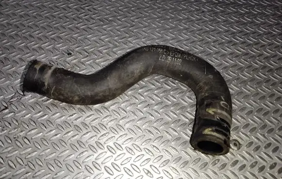 Volkswagen Golf V Engine coolant pipe/hose 1K0121058C
