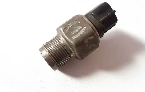 Fuel pressure sensor