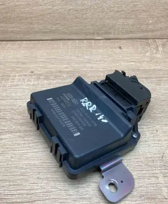 Hyundai i40 Hand brake control module 597903Z500 EP80010400 WithPlug