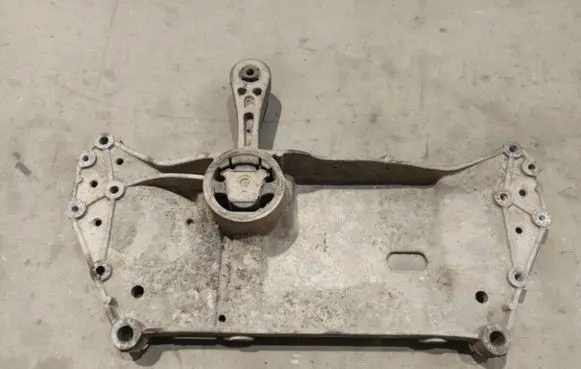 Skoda Octavia Mk2 (1Z) Front subframe 