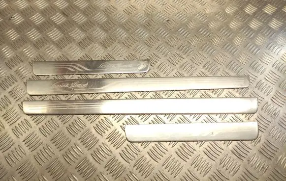 Skoda Superb B8 (3V) Side skirt front trim 3V0853814E 3V0853813E 3V0853557E