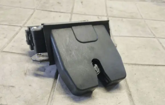 Ford Focus C-MAX Tailgate/trunk/boot lock/catch/latch 3M51R442A66CA 141206