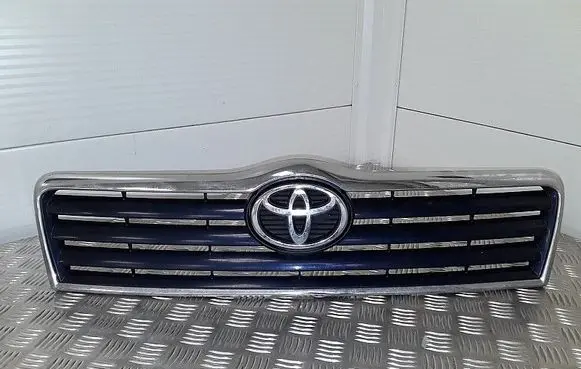 Toyota Avensis T220 Front bumper lower grill 5311405060