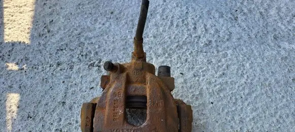 Volvo S60 Rear brake caliper 56756756