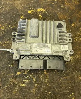 KIA Rio Engine control unit/module 391302A271 28377767 E13039762
