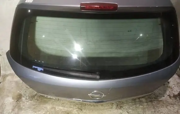 Opel Astra H Tailgate/trunk/boot lid pilkas