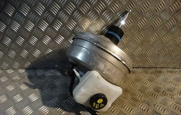 Volkswagen Touareg III Master brake cylinder 4M0612103AB