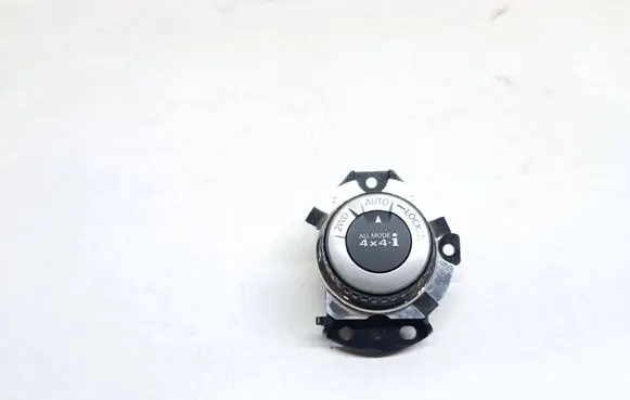 Nissan X-Trail T32 Differential lock switch 969U74CE2A