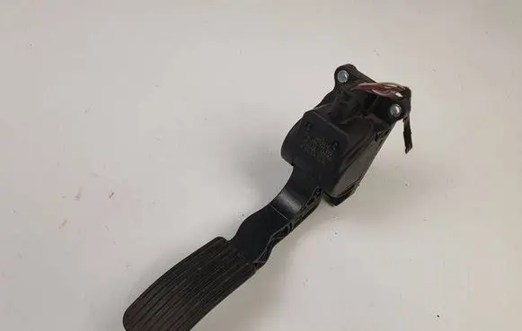 Mercedes-Benz Vito Viano W639 Accelerator throttle pedal 0280755025 A9063000304