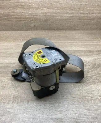 Mercedes-Benz S W220 Front seatbelt 00066236 2208600285