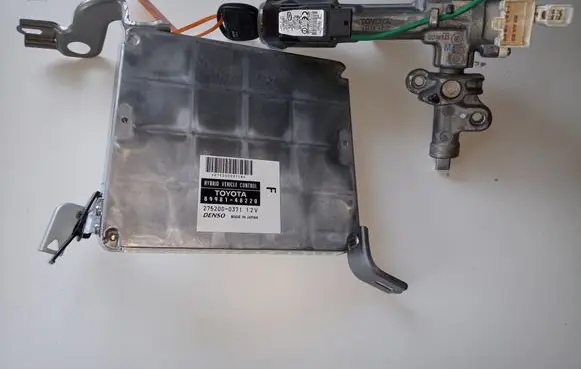 Lexus RX 330 - 350 - 400H Engine control unit/module