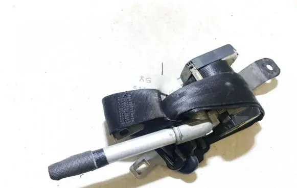 Mazda 323 Front seatbelt