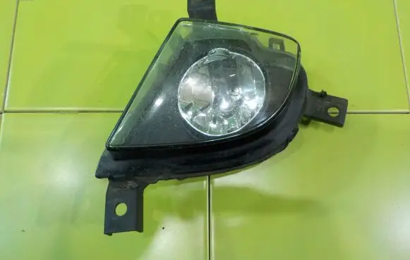 BMW 3 E90 E91 Front fog light 17003701 LEWY