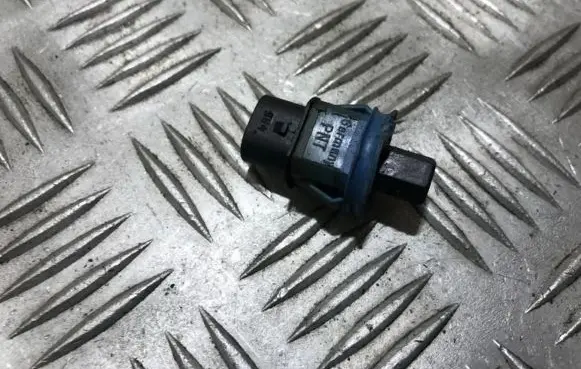 Volkswagen Sharan Bonnet alarm switch sensor 7m3947563
