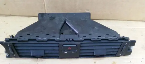 BMW 3 E90 E91 Dash center air vent grill 9218549